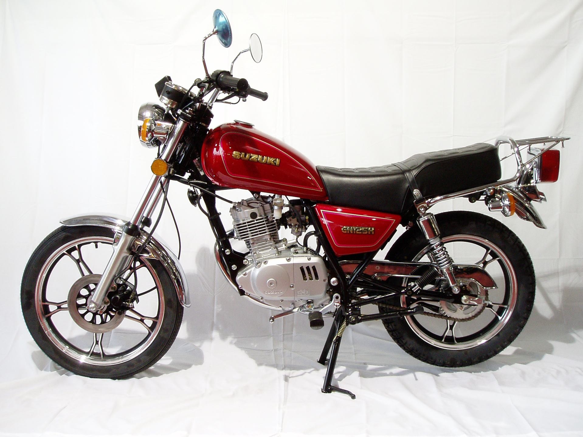 SUZUKI GN 125 Suzuki gn 125 key 8 jpg