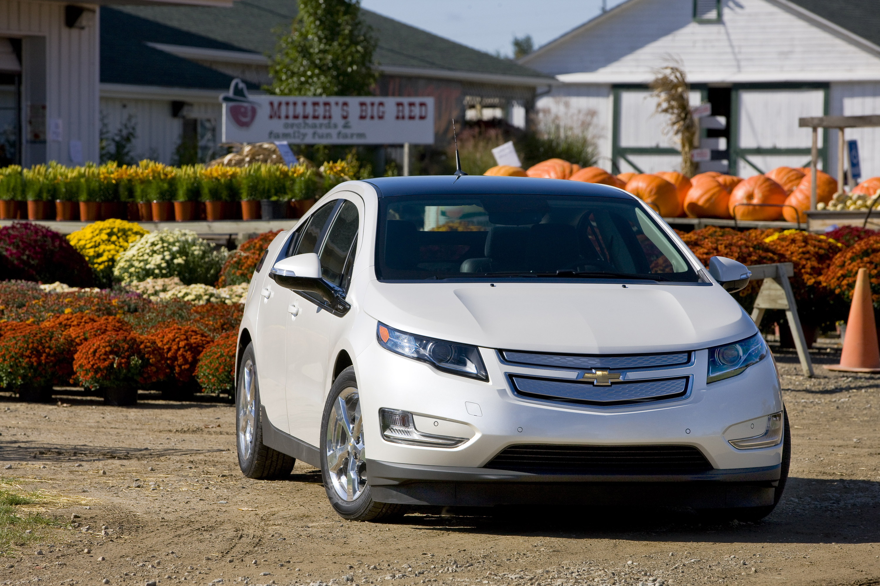 Chevrolet Volt электромобиль 2016